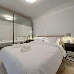 Two Bed - Short Walk To St Julian's & Sliema St. Julian's