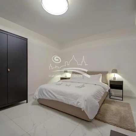 Two Bed - Short Walk To St Julian's & Sliema * Saint Julian's