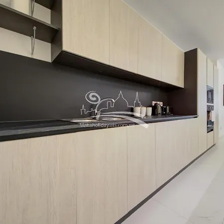 Two Bed - Short Walk To St Julian's & Sliema Apartmán *