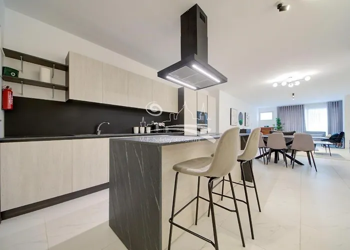 Apartment Two Bed - Short Walk To St Julian's & Sliema