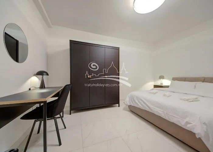 Apartment Two Bed - Short Walk To St Julian's & Sliema *